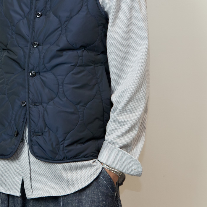 ts(s) / Quilted Liner Vest | public